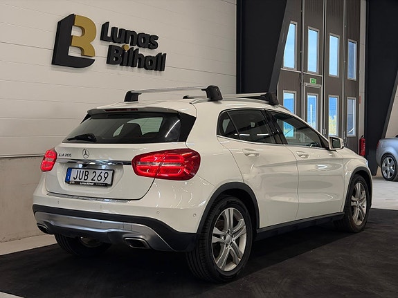Mercedes-Benz GLA 200 7 of 29