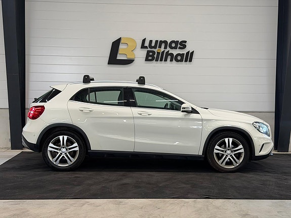 Mercedes-Benz GLA 200 6 of 29