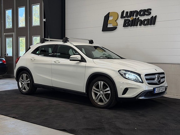 Mercedes-Benz GLA 200 5 of 29