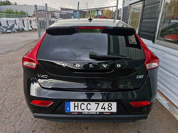 Volvo V40 13 of 13