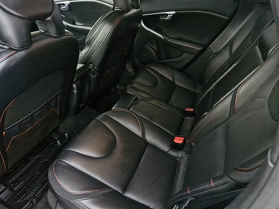 Volvo V40 6 of 13