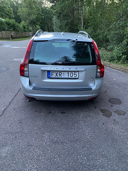 Volvo V50 5 of 5