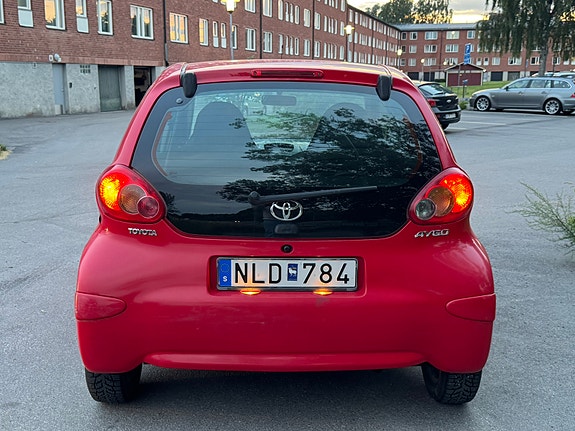 Toyota Aygo 4 of 5