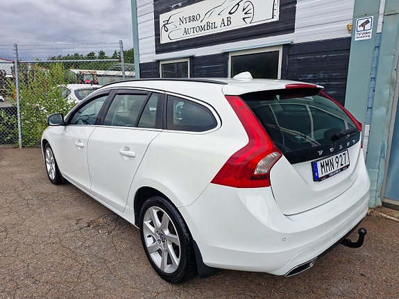 Volvo V60 12 of 13