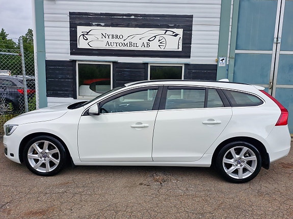 Volvo V60 11 of 13