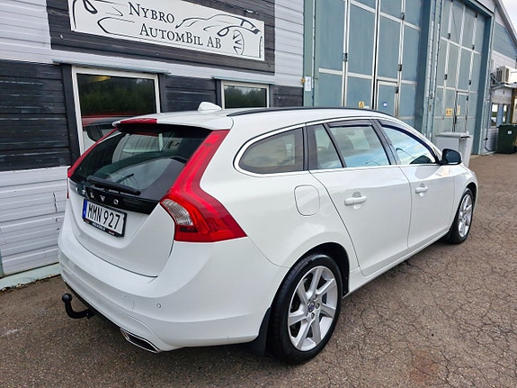 Volvo V60 3 of 5