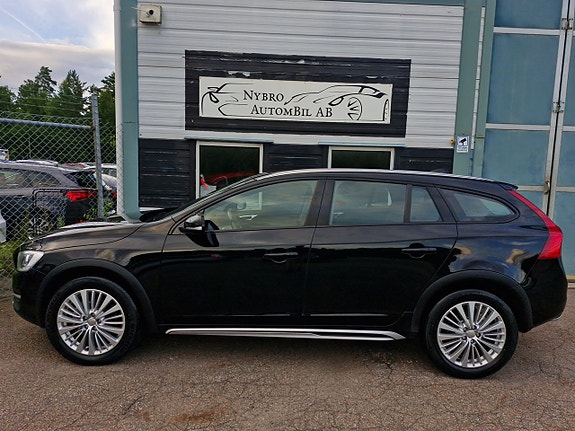 Volvo V60 Cross Country 10 of 12