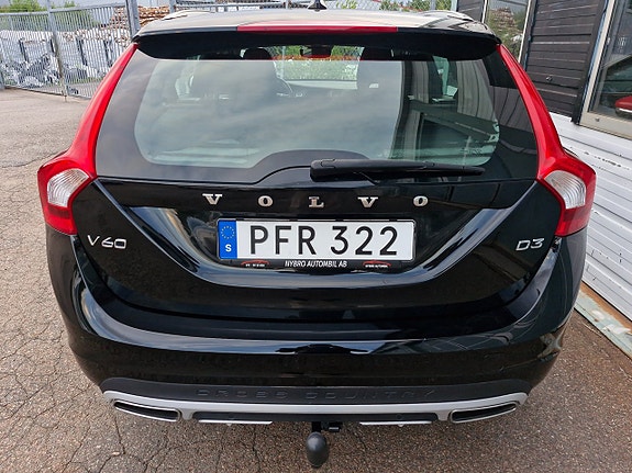Volvo V60 Cross Country 12 of 12