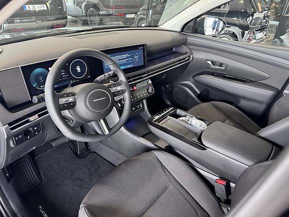 Hyundai Tucson 6 of 11