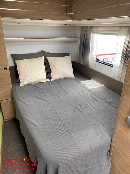 Adria Adora 593 UK 3 Våningssäng, AC, 2x Förtält jubileum 7 of 15