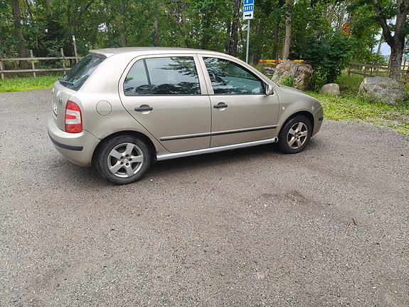 Skoda Fabia 4 of 5