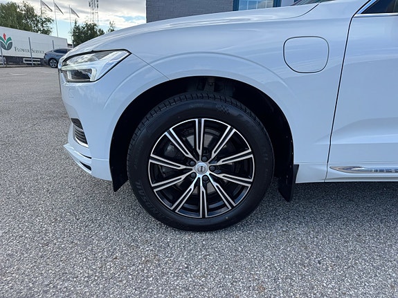 Volvo XC60 8 of 21