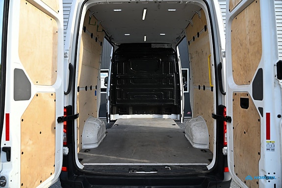 Volkswagen Crafter 35 5 of 5