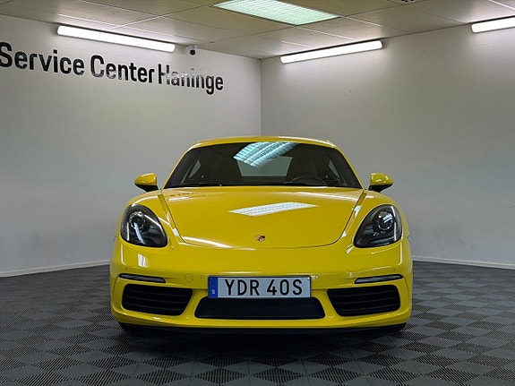 Porsche 718 Cayman 2 of 5