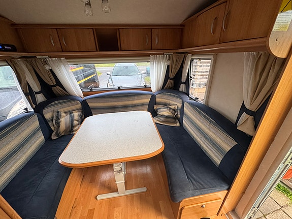 Adria Adria Classica 743 UT barnkammarvagn 2 of 8