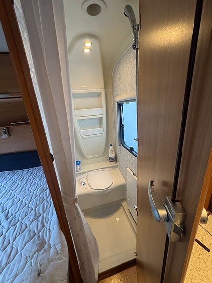 Adria Adria Classica 743 UT barnkammarvagn 8 of 8