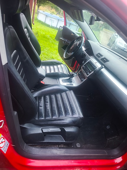 Volkswagen Passat 7 of 12