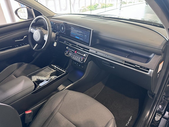 Hyundai Tucson 9 of 11