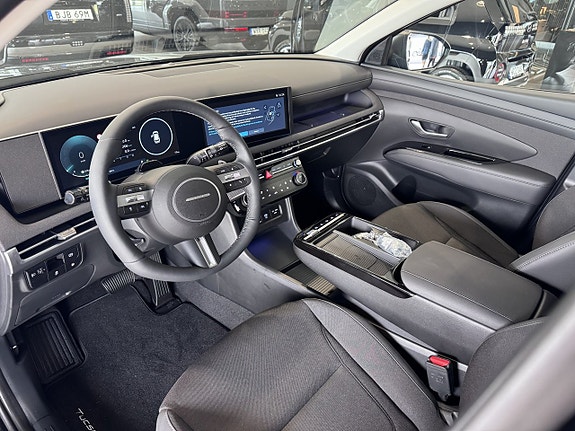 Hyundai Tucson 6 of 11