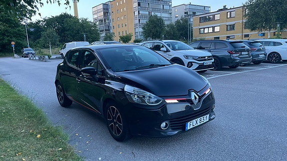 Renault Clio IV 4 of 5