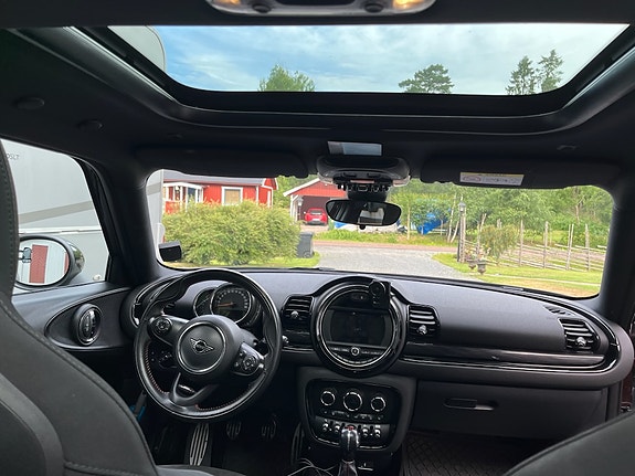 MINI Cooper 3 of 5