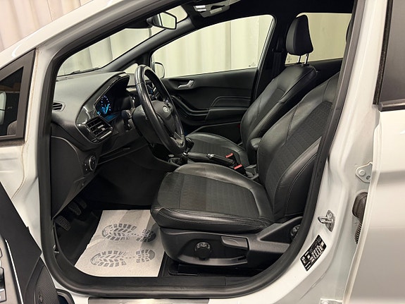 Ford Fiesta 14 of 27