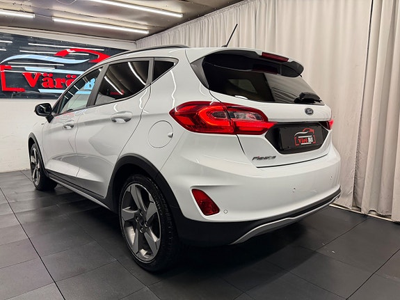Ford Fiesta 4 of 5