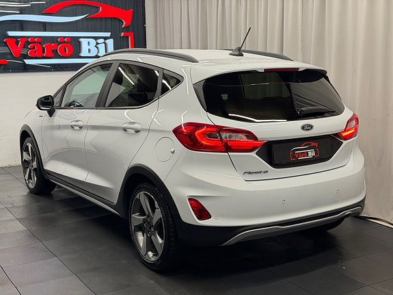 Ford Fiesta 3 of 5