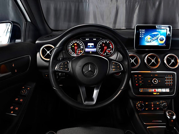 Mercedes-Benz A180 21 of 30