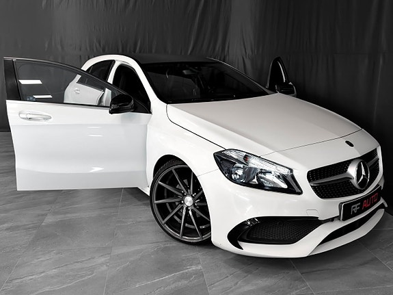 Mercedes-Benz A180 4 of 5