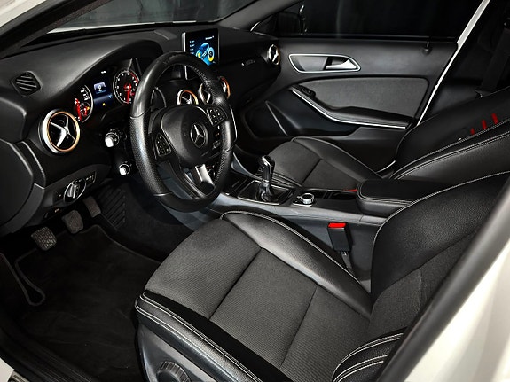 Mercedes-Benz A180 18 of 30