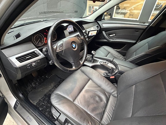 BMW 520i 10 of 16