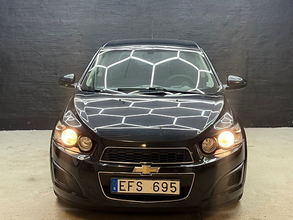 Chevrolet Aveo 4 of 5