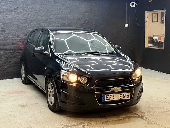 Chevrolet Aveo 5 of 5