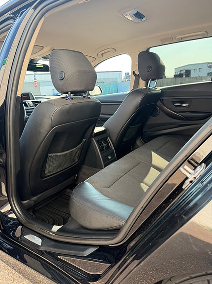 BMW 320d 5 of 5