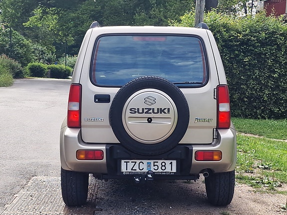 Suzuki Jimny 4 of 5