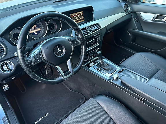 Mercedes-Benz C220 5 of 5