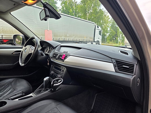 BMW X1 5 of 5