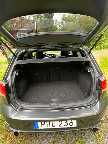 Volkswagen Golf VII 12 of 17