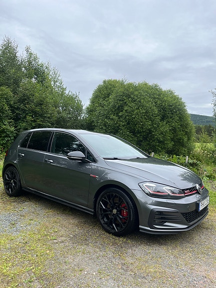 Volkswagen Golf VII 3 of 17