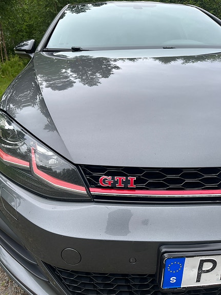 Volkswagen Golf VII 17 of 17