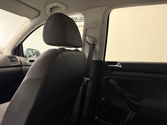 Volkswagen Golf V 19 of 20