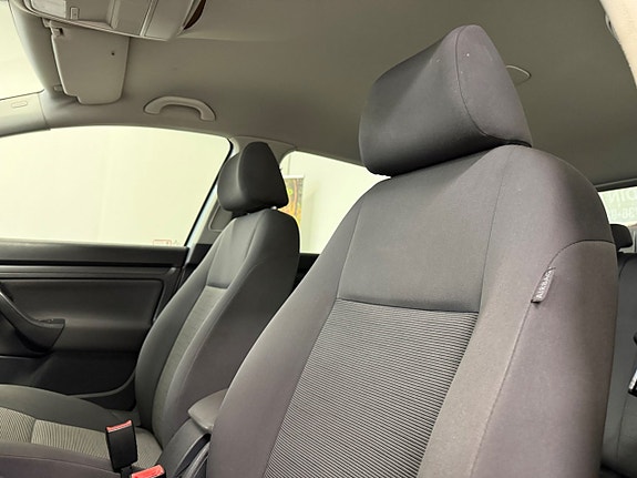 Volkswagen Golf V 8 of 20