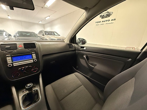 Volkswagen Golf V 18 of 20