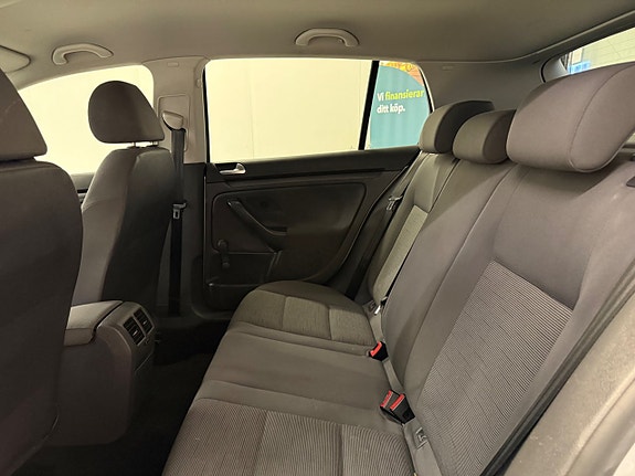 Volkswagen Golf V 9 of 20