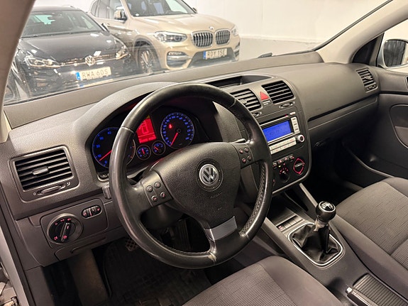 Volkswagen Golf V 7 of 20