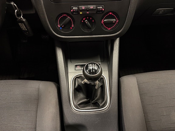 Volkswagen Golf V 17 of 20