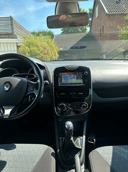 Renault Clio 6 of 8