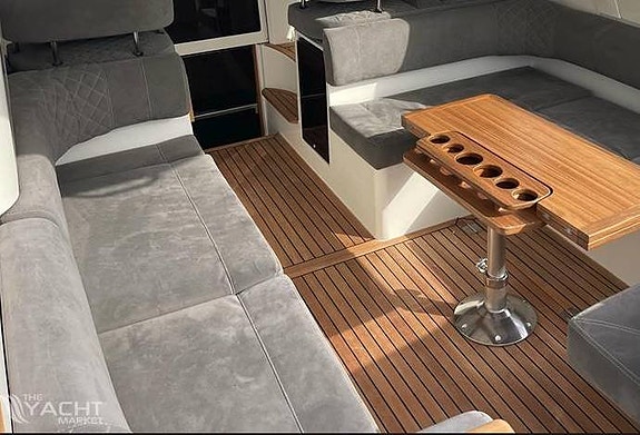 Marex 310 toppskick få tim / Zipwake / VP D6 370hk 5 of 5