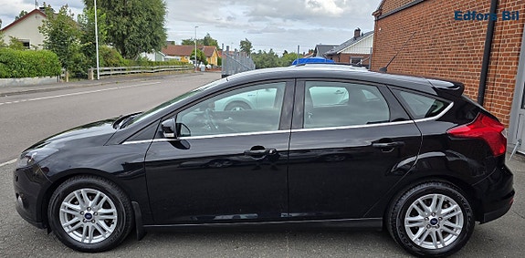 Ford Focus 2 of 5